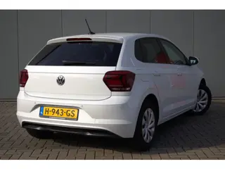 Foto 14 van Volkswagen Polo 1.0 TSI Comfortline Business ADAPT. CRUISE / PARK PILOT/ CLIMA
