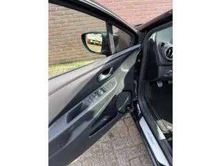 Foto 16 van Renault Clio Estate 0.9 TCe Intens Bose