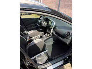 Foto 13 van Renault Clio Estate 0.9 TCe Intens Bose