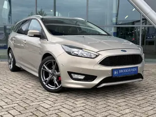 Foto 19 van Ford Focus Wagon 1.0 Titanium 125pk Trekhaak / Camera / Cruise Control