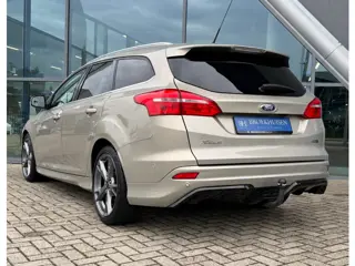 Foto 18 van Ford Focus Wagon 1.0 Titanium 125pk Trekhaak / Camera / Cruise Control