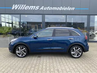 Foto 15 van Kia Niro 1.6 GDi Hybrid BusinessLine Stoelverwarming & Stuurverwarmd, Camera & Adaptive Cruise