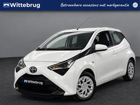 Toyota Aygo 1.0 VVT-i x-play Camera | Apple Carplay | Airco | Elektrische ramen |