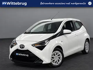 Toyota Aygo 1.0 VVT-i x-play Camera | Apple Carplay | Airco | Elektrische ramen |
