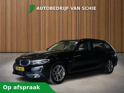 BMW 3 Serie Touring 320e xDrive Business Edition Plus 2e-Eig. & Keurig-Onderh. BOVAG-Garantie.
