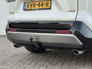 Foto 19 van Toyota RAV4 2.5 Hybrid AWD Bi-Tone Trekhaak Leder Panorama JBL Verwarmde voorruit en stuur