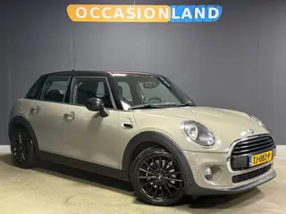 Foto 16 van Mini 5-Deurs 1.5 Cooper Salt|PDC|CRUISE|CARPLAY|BLUETOOTH|AIRCO|17INCH|