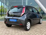 Foto 29 van Toyota Aygo 1.0 VVT-i x-now Airco / Start Stop