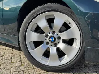 Foto 12 van BMW 3-serie Touring 318i - Airco-Cruise-PDC- APK 03-27