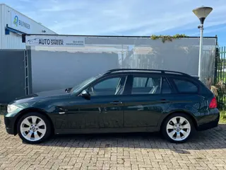 Foto 15 van BMW 3-serie Touring 318i - Airco-Cruise-PDC- APK 03-27