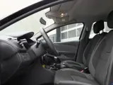 Foto 24 van Renault Clio 0.9 TCe Limited| Cruise | Bluetooth | Navi | Airco | LM Velgen | Origineel NL