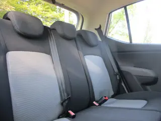 Foto 16 van Hyundai I10 1.1 5-drs Airco