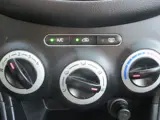 Foto 28 van Hyundai I10 1.1 5-drs Airco