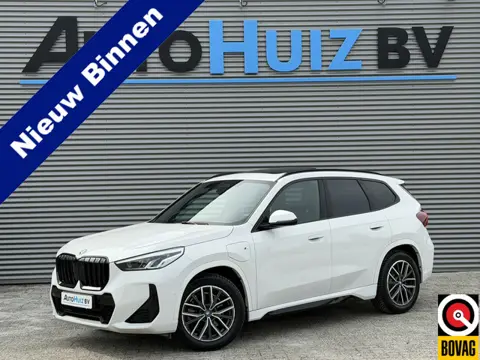 BMW X1 xDrive25e M Sport Panoramadak Trekhaak LED Carplay DAB Stoelverwarming Achteruitrijcamera