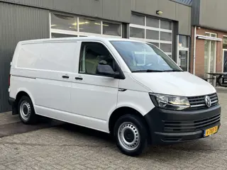 Volkswagen Transporter 2.0 TDI L1H1 Kastinrichting Omvormer Airco Cruise controle Achterruitrijcamer