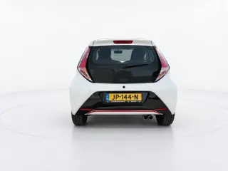 Foto 16 van Toyota Aygo 1.0 VVT-i x-play AIRCO CAMERA ZEER LEUKE AUTO