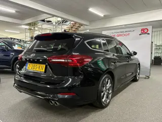 Foto 16 van Ford Focus Wagon 1.0 EcoBoost Hybrid ST Line/ NL auto/ Eerste eigenaar/ BTW auto