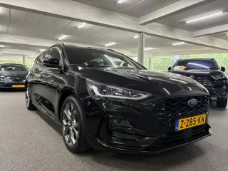 Foto 18 van Ford Focus Wagon 1.0 EcoBoost Hybrid ST Line/ NL auto/ Eerste eigenaar/ BTW auto