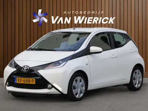 Toyota Aygo 1.0 VVT-i x-play | Camera | Bluetooth | Airco | Zuinig! | Origineel NL