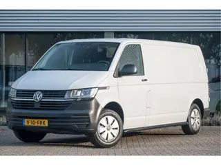 Foto 12 van Volkswagen Transporter 2.0 TDI L2H1 28 | Cruise | Airco | Bluetooth | Betimmering |