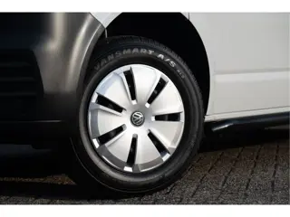 Foto 15 van Volkswagen Transporter 2.0 TDI L2H1 28 | Cruise | Airco | Bluetooth | Betimmering |