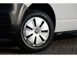 Foto 25 van Volkswagen Transporter 2.0 TDI L2H1 28 | Cruise | Airco | Bluetooth | Betimmering |
