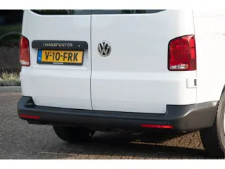 Foto 11 van Volkswagen Transporter 2.0 TDI L2H1 28 | Cruise | Airco | Bluetooth | Betimmering |