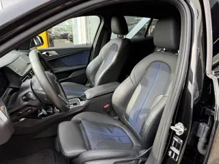 Foto 17 van BMW 1-serie 118i Executive Edition | NAP | Dealer onderhouden | Stoelverwarming | Navigatie | LED |