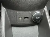Foto 26 van Ford Fiesta 1.5 TDCi Style Lease