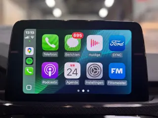 Foto 19 van Ford Fiesta 100pk EcoBoost ST-Line Navigatie DAB+ Apple CarPlay 17" LM + All Season Banden 5drs