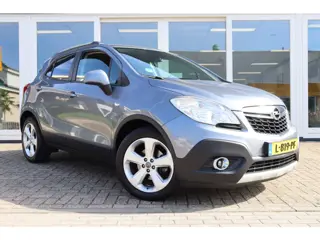 Foto 13 van Opel Mokka 1.4 T Edition 4x4, Climate, Cruise, Dealer Onderhouden, Trekhaak, PDC A, Stuur- & Stoelve