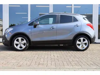 Foto 14 van Opel Mokka 1.4 T Edition 4x4, Climate, Cruise, Dealer Onderhouden, Trekhaak, PDC A, Stuur- & Stoelve