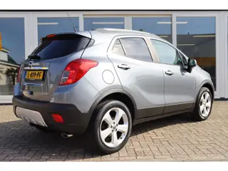Foto 15 van Opel Mokka 1.4 T Edition 4x4, Climate, Cruise, Dealer Onderhouden, Trekhaak, PDC A, Stuur- & Stoelve
