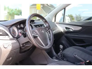 Foto 19 van Opel Mokka 1.4 T Edition 4x4, Climate, Cruise, Dealer Onderhouden, Trekhaak, PDC A, Stuur- & Stoelve
