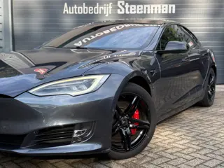 Foto 14 van Tesla Model S 75D Base | Carbon | Luchtvering | Panorama