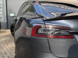 Foto 19 van Tesla Model S 75D Base | Carbon | Luchtvering | Panorama
