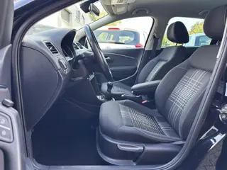 Foto 18 van Volkswagen Polo 1.2 TSI Highline Clima PDC Cruise Stoelverwarming