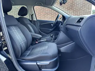 Foto 19 van Volkswagen Polo 1.2 TSI Highline Clima PDC Cruise Stoelverwarming