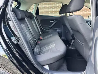 Foto 11 van Volkswagen Polo 1.2 TSI Highline Clima PDC Cruise Stoelverwarming