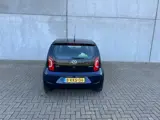 Foto 24 van Volkswagen up! 1.0 move up! BlueM. (bj 2013)