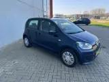 Foto 25 van Volkswagen up! 1.0 move up! BlueM. (bj 2013)
