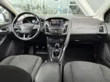 Foto 26 van Ford Focus Wagon 1.0 Titanium 125pk Trekhaak / Camera / Cruise Control