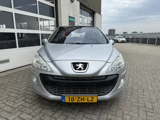 Foto 15 van Peugeot 308 1.6 THP XT|Automaat|Trekhaak|Clima|Pano|
