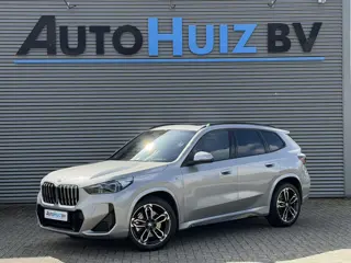 Foto 20 van BMW X1 sDrive20i M Sport Panoramadak Stuurwielverwarming Massage 19 Inch Keyless Entry ACC Harman-Ka