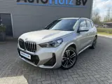 Foto 29 van BMW X1 sDrive20i M Sport Panoramadak Stuurwielverwarming Massage 19 Inch Keyless Entry ACC Harman-Ka
