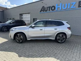Foto 13 van BMW X1 sDrive20i M Sport Panoramadak Stuurwielverwarming Massage 19 Inch Keyless Entry ACC Harman-Ka