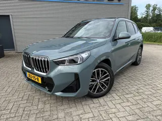 Foto 20 van BMW X1 xDrive23i M Sport Panoramadak Trekhaak Head-Up Display Leder ACC Stoelverwarming Harman-Kardo