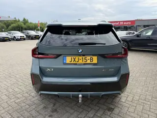 Foto 16 van BMW X1 xDrive23i M Sport Panoramadak Trekhaak Head-Up Display Leder ACC Stoelverwarming Harman-Kardo