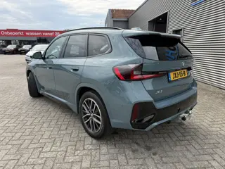 Foto 15 van BMW X1 xDrive23i M Sport Panoramadak Trekhaak Head-Up Display Leder ACC Stoelverwarming Harman-Kardo