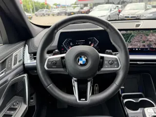 Foto 12 van BMW X1 xDrive23i M Sport Panoramadak Trekhaak Head-Up Display Leder ACC Stoelverwarming Harman-Kardo